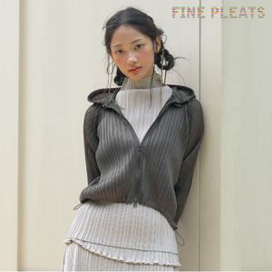 [FINE PLEATS] 피네 플리츠 단추 터틀 탑 라이트 그레이