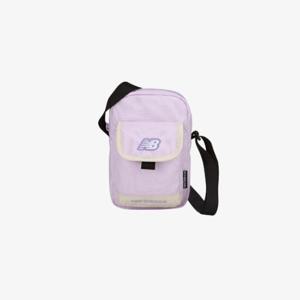 뉴발란스크로스백 UQS NK8AES302U-70 에센셜 크로스백