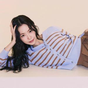 (JJ지고트) 스트라이프 레터링 펀칭 가디건 GR4A1CDR11