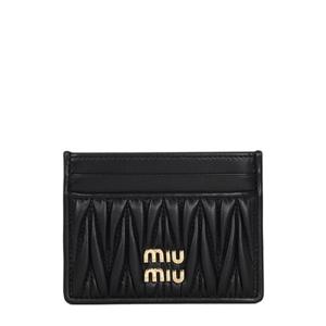 미우미우 25SS 블랙 마테라쎄 카드지갑 5MC076 AFPP F0002