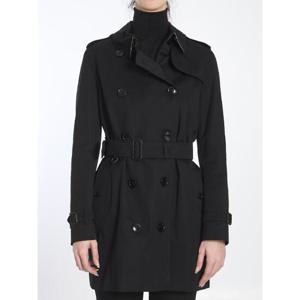 BURBERRY 숏 켄싱턴 헤리티지 트렌치코트 8079415A1189