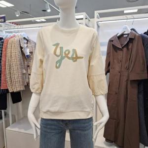 올리비아하슬러 HC04 캐쥬얼한 소매배색 볼륨 티셔츠 OHDFTS101