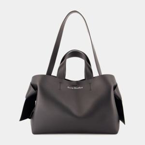 아크네스튜디오 무스비 뉴 R 쇼퍼 백 A10338 900 BLACK
