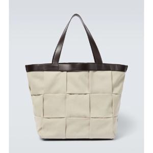 Bottega Veneta 플리츠 Arco 캔버스 레더 토트 백 P00910800