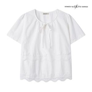 [나인식스뉴욕] 리본넥 펀칭 레이스 포인트 블라우스 (NP5SH007M0)