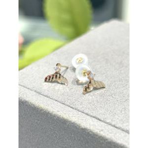 로이드 14K 컷팅 큐빅 포인트 고래꼬리 귀걸이 LPFO1009G