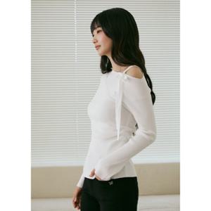 [에고이스트] ER2OKL03 [BLUE LABEL] 숄더 스트랩 언발넥 슬림 풀오버 니트
