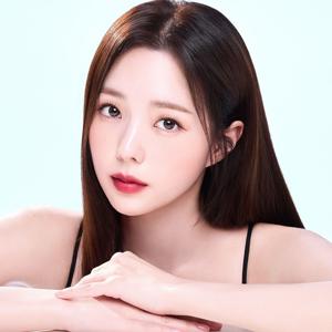[로라메르시에X채수빈] 고급스럽게 빛나는 5월의 로지쉬머룩