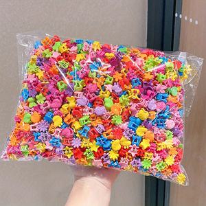 TEMU 100개 다채로운 미니 머리핀 세트 - 캔디 컬러 스타 & 하트 모양, 내구성 플라스틱 여성용 헤어핀, 학생 패션 액세서리, 일상적인 스타일링 및 브레이딩용 귀여운 클립, 쉬운 사용