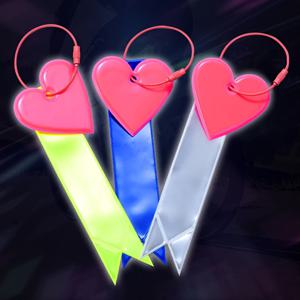 TEMU 2/3pcs PVC 반사 펜던트 체인, 하트 모양 플루오레센트, 3가지 색상, 체인 포함, 사이클링, 워킹, 러닝, 배낭, 개 산책용
