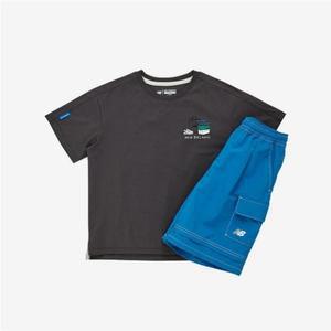 뉴발란스키즈(NB Kids) FAMILY HOLIDAY_일러스트 반팔 셋업 NK9YF2301U_(17)Dark Gray