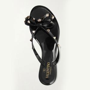 25SS 발렌티노 락스터드 보우 플립플랍 블랙 6W2S0552PVS 0NO
