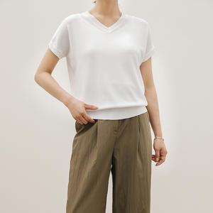 안나브이넥니트