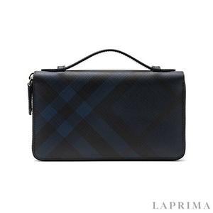 [버버리][명품]BURBERRY  런던 체크 여행 지갑 3998948 3998948 1646274334