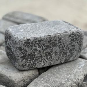 현무암 담장석(30-15-15cm) 벽돌 자갈 디딤석 디딤돌