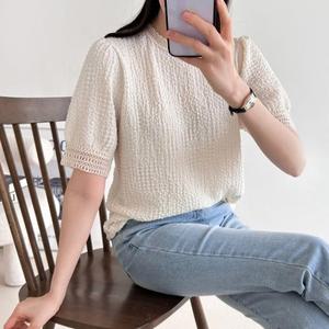 [다잇템] 여자 U넥 벌룬 레이스 반소매 펀칭 블라우스