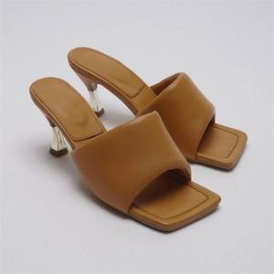 [오노마] ONM 슬리퍼구두 볼드스트랩 데일리 여름신발 미들굽  8648085)