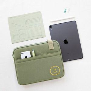 라이브워크 모모씨 버클 태블릿 PC백 (11 inch)