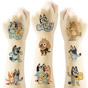 새로운 5x5CM Bluey 문신 스티커 만화 참신 문신 스티커 물 전송 인쇄 일회용 문신 뜨거운 생일 파티