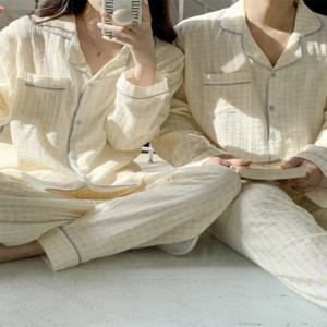 격자 무늬 커플 잠옷 긴 소매 긴 바지 가정 의류 2 피스 세트 봄 가을 한국 스타일 간단한 색상 충돌
