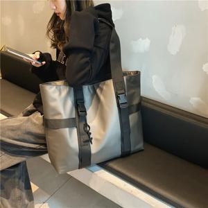 남성 캐주얼 숄더 백 대용량 핸드백 여행 레저 브랜드 옥스포드 천 지퍼 클로저 소프트 핸들 배낭