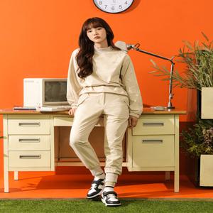 헤지스 골프 여성 HWPA4C991I1 [ONLINE EXCLUSIVE][Afterhours캡슐] 베이지 여성 폴디드 포켓 팻츠(조