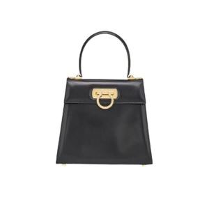 페라가모 미디움 아이코닉 탑 핸들 블랙 212268-749179