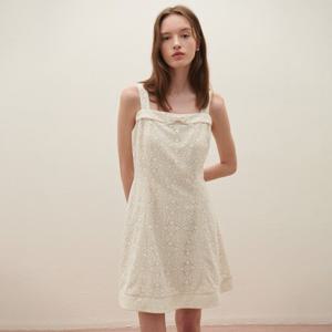 [SATIN] 슬리브리스 레이스 원피스 O252T611