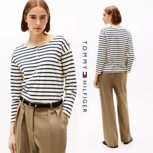 타미힐피거 TOMMY HILFIGER WW45437-0FC 여자 릴렉스핏 골드버튼 헨리넥 티셔츠
