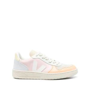 25 SS 베자 V10 로우탑 스니커즈 VX0203199A TP433393007