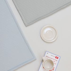 리오네 러그 여름 시어서커 워셔블 먼지없는 카페트 쿨매트 냉감 시원한 쇼파패드