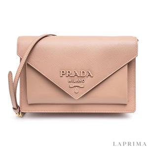 [PRADA] 프라다 모노크롬 사피아노 가죽 미니 숄더백 1BP020-2EEP-F0236