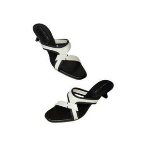 [세라] (2color) VICTOR CHOI & JAMES  사선 크로스 뮬&샌들(4cm) W22S314