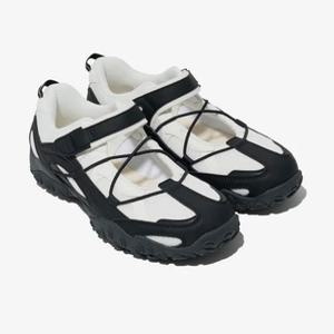 휠라 W 에샤페 벨크로 1XM02369H 001