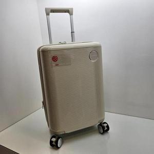 [아메리칸투어리스터] MG01 GEMINA PRO CHALK BEIGE 65/24 TSA 케리어커버포함 UA4 (S32408097)