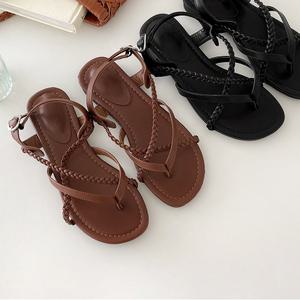 곰블리 브론 빈티지 꼬임 스트랩 여자 여름 샌들 2cm