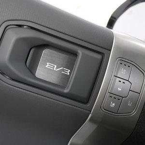 기아 EV3 실내 도어캐치 손잡이 알루미늄 커버 몰딩