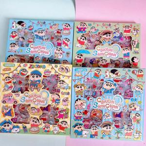 100PCS 크레용 신짱 애니메이션 장난감 스티커 투명 Applique 컴퓨터 스케이트 보드 DIY 장식 액세서리 크리스마스 선물