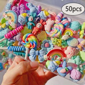 50pcs DIY 수제 액세서리 매력 세트 DIY 전화 케이스 액세서리 만들기 혼합 수지 소프트 세라믹 귀여운 행운의 가방 수제