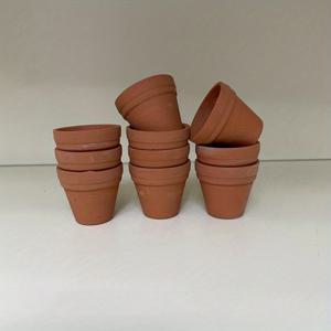 TEMU 50pcs, 작은 테라코타 화분 - 1.3 인치 작은 미니 클레이 화분 배수 구멍이 있는 꽃 양식 테라 코타 화분 실내 / 실외 다육 식물, 공예, 웨딩 파벌을위한