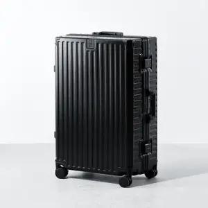 데카 캐리어 24인치 블랙