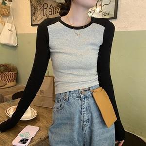 여성 2컬러 배색 다자인 데일리 크롭 긴팔티 LK-T004