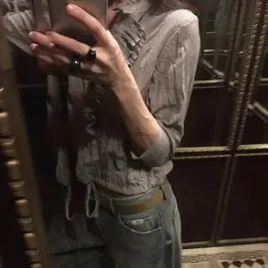 [메이비베이비] Kihara Blouse (2colors)