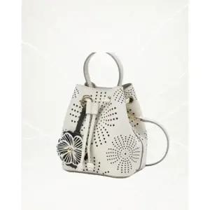 DAKS WOMENS ACCESSORIES FLOWER CHLOE 아이보리 펀칭패턴 소가죽 미니버킷백 DCWA5E666IV 1147854