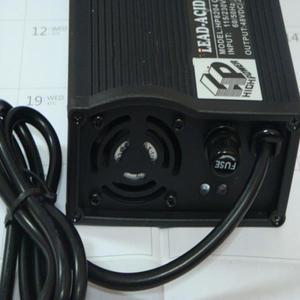 HP8204B 24V 6A 이동성 스쿠터 또는 전동 휠체어 배터리 충전기, 납산 젤 배터리 충전기 KC UL CE