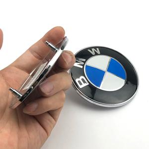 BMW E30 E38 E39 E46 E60 E61 E90 X1 X3 X4 X5 X6 E70 E83 X5 F10 F30 F32 용 74mm 82mm 자동차 앞 후드 엠블럼 뒷 트렁크 배지 2개