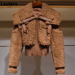 Lautaro 겨울 따뜻한 두꺼운 패치 워크 가짜 모피 코트 여성 긴 소매 지퍼 턴 다운 칼라 세련된 털이 자켓 패션 2021