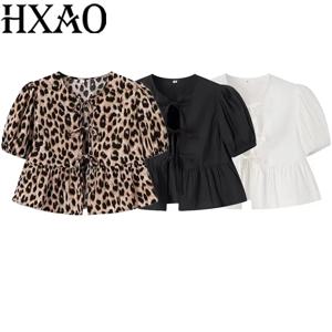 HXAO 탑 여성 셔츠 & 블라우스 2024 여름 크롭 캐주얼 반소매 탑 여성 패션 귀여운 화이트 블랙 레오파드 짧은 셔츠