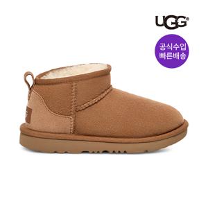 UGG 키즈 클래식 울트라미니 1130750K-CHE