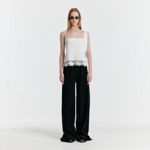 [정상가 : 698000원] YENIZ Lace-trim Pants - Black